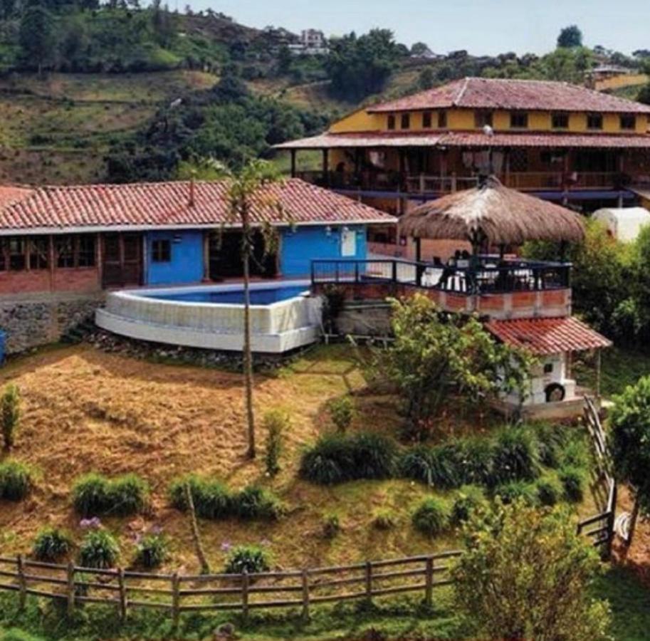 Castillo De Cascadas Finca Hotel Salamina Екстериор снимка