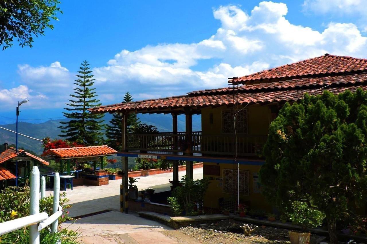 Castillo De Cascadas Finca Hotel Salamina Екстериор снимка